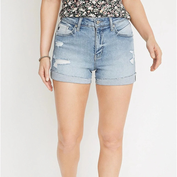KanCan NWT Light Wash Two Toned Pocket Distressed High Rise Shorts 29 Women’s - Picture 1 of 13